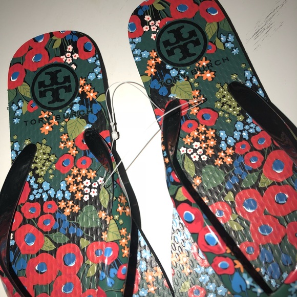 NWT Tory Burch thin flip flop in darling floral - Picture 3 of 7